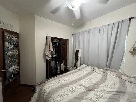 3327 North Hamilton Avenue Chicago IL 60618