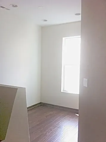 3327 North Hamilton Avenue Chicago IL 60618