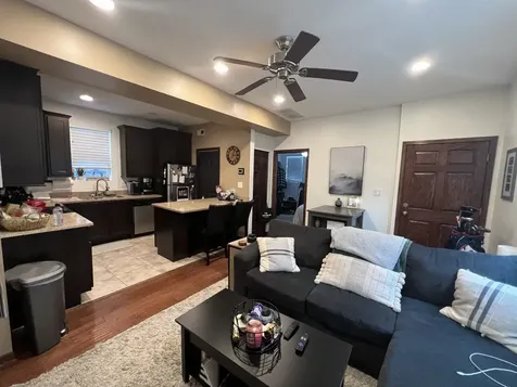 3327 North Hamilton Avenue Chicago IL 60618