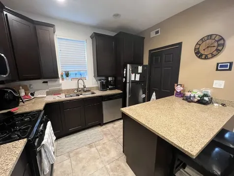 3327 North Hamilton Avenue Chicago IL 60618