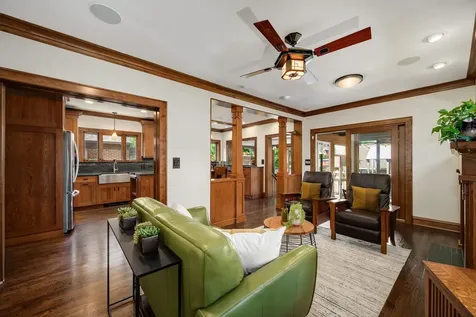 1127 North Elmwood Avenue Oak Park IL 60302
