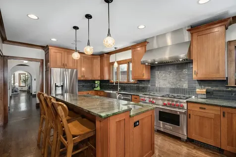 1127 North Elmwood Avenue Oak Park IL 60302
