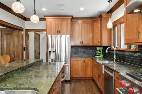 1127 North Elmwood Avenue Oak Park IL 60302