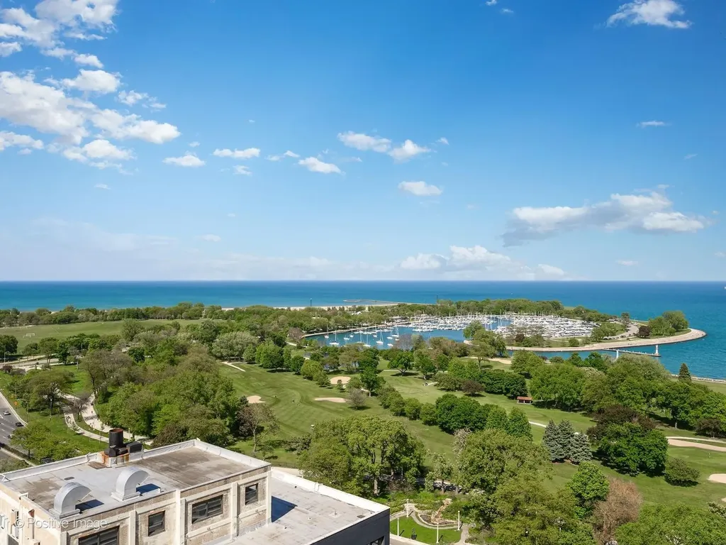 4170 North Marine Drive Chicago IL 60613