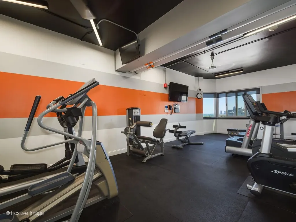 4170 North Marine Drive Chicago IL 60613