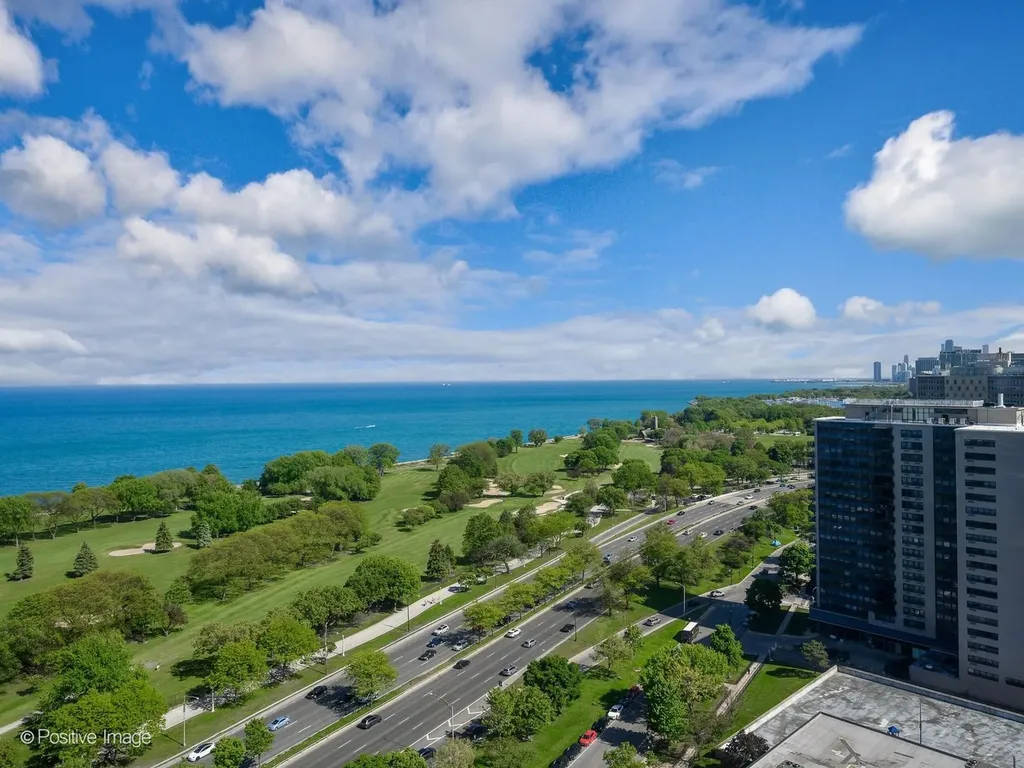 4170 North Marine Drive Chicago IL 60613