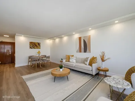 4170 North Marine Drive Chicago IL 60613