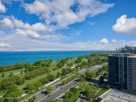 4170 North Marine Drive Chicago IL 60613