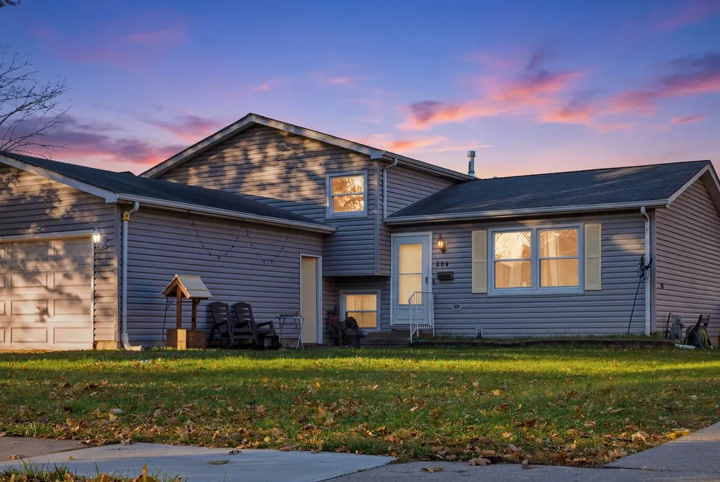 204 West Hawthorne Boulevard Mundelein IL 60060