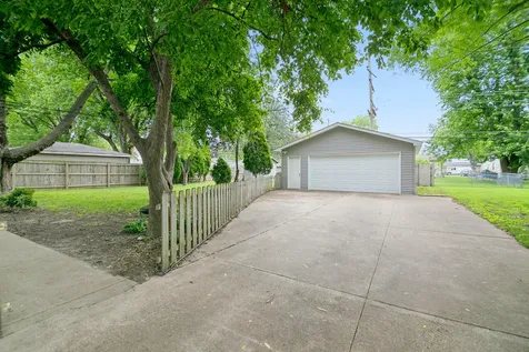 660 Jonette Avenue Bradley IL 60915