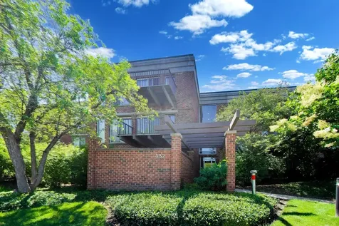 432 Kelburn Road Deerfield IL 60015