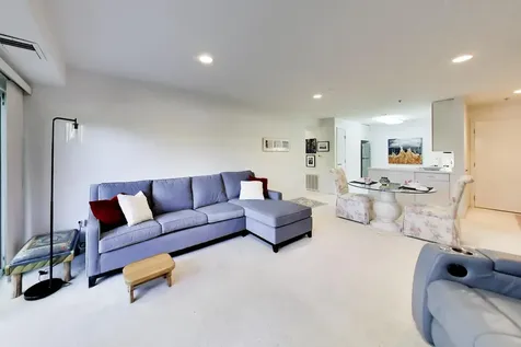 432 Kelburn Road Deerfield IL 60015