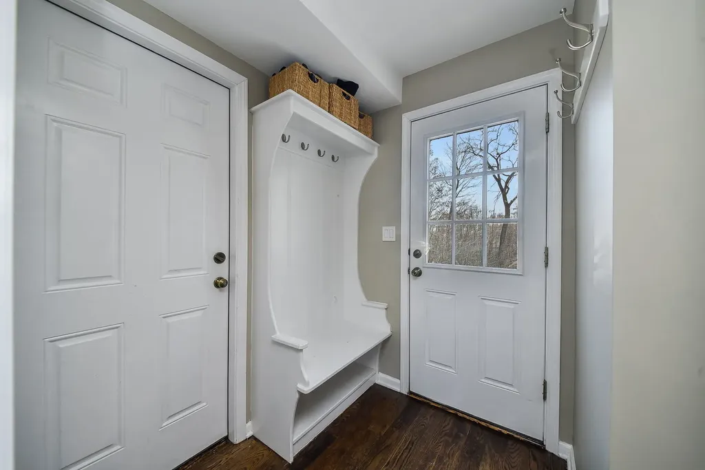 541 Park Row Glen Ellyn IL 60137
