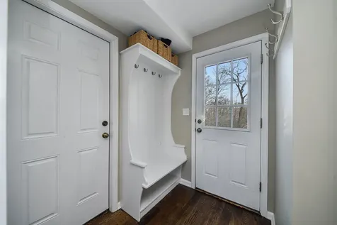 541 Park Row Glen Ellyn IL 60137