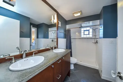 541 Park Row Glen Ellyn IL 60137