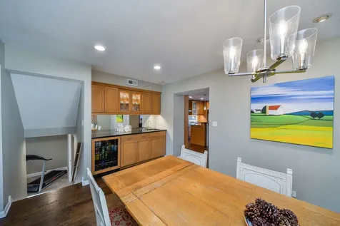 541 Park Row Glen Ellyn IL 60137