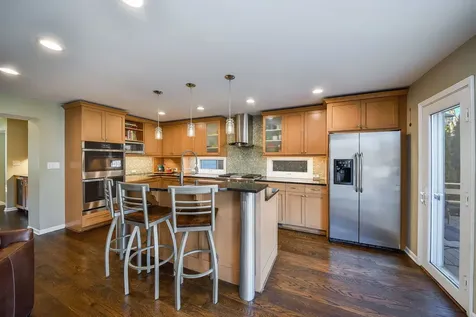 541 Park Row Glen Ellyn IL 60137