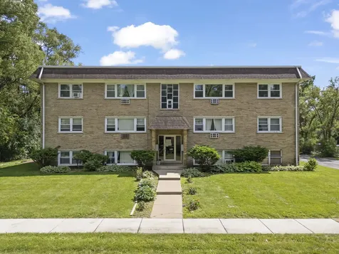 255 East Oak Street Addison IL 60101