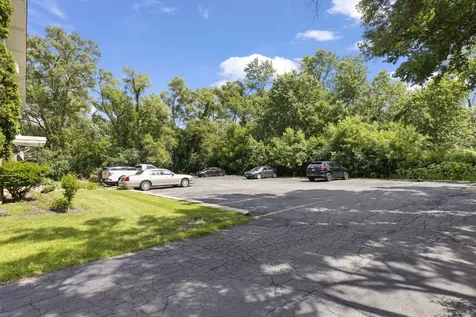 255 East Oak Street Addison IL 60101