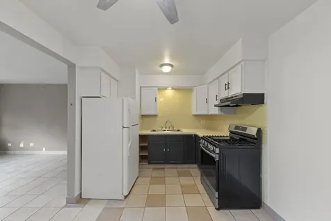 255 East Oak Street Addison IL 60101