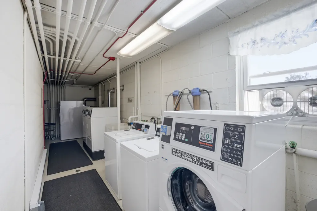 255 South West Avenue Elmhurst IL 60126
