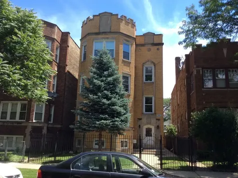 6429 North Claremont Avenue Chicago IL 60645