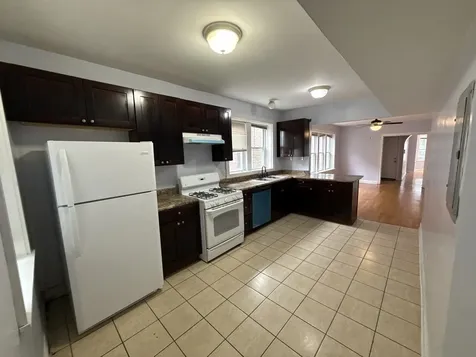 6429 North Claremont Avenue Chicago IL 60645