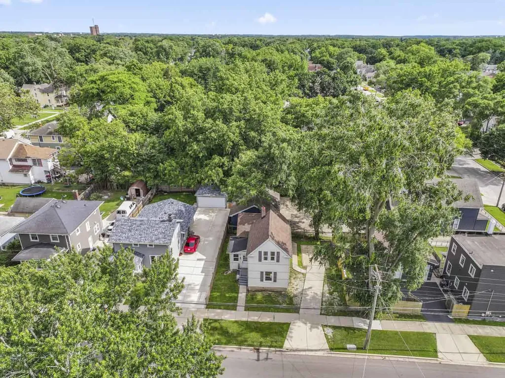 418 West Illinois Avenue Aurora IL 60506