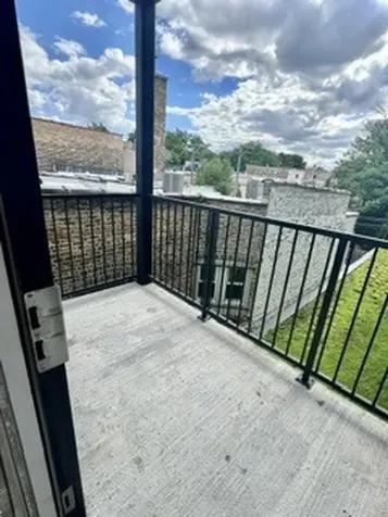 2407 West Eastwood Avenue Chicago IL 60625