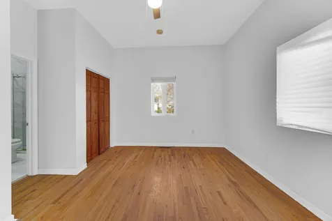 1915 Dewey Avenue Evanston IL 60201