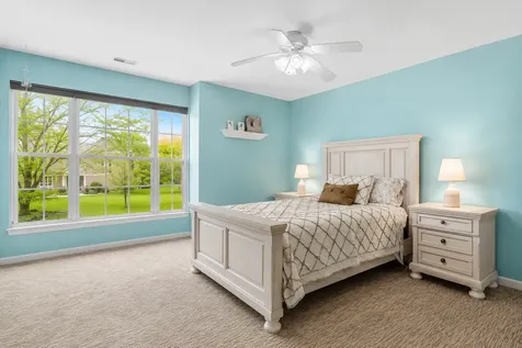 367 Emerald Lane Algonquin IL 60102