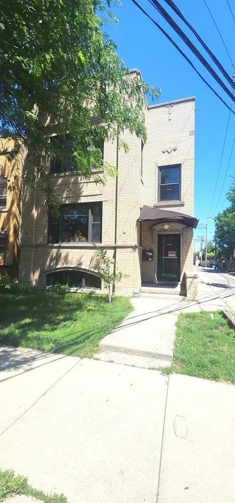 5614 West Melrose Street Chicago IL 60634