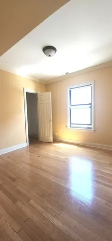 5614 West Melrose Street Chicago IL 60634