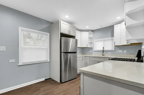 16158 Plymouth Drive Markham IL 60428