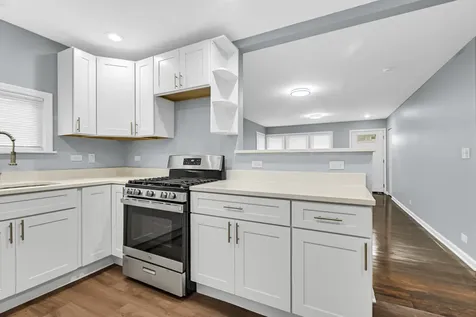 16158 Plymouth Drive Markham IL 60428