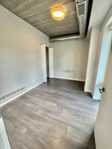 2407 West Eastwood Avenue Chicago IL 60625