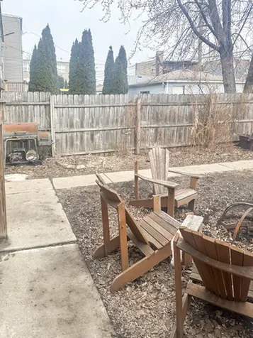 2037 North Tripp Avenue Chicago IL 60639