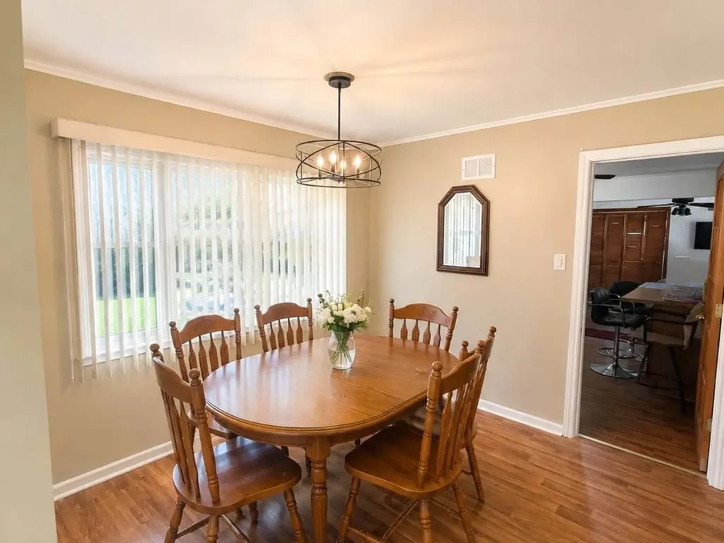 3715 Kemman Avenue Brookfield IL 60513