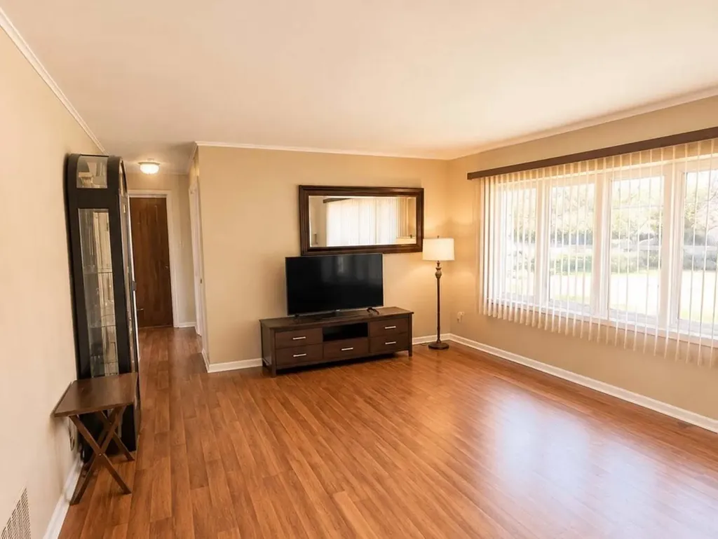 3715 Kemman Avenue Brookfield IL 60513