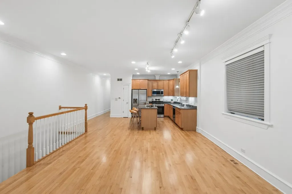 1810 West Armitage Avenue Chicago IL 60622