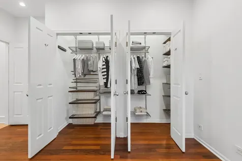 1810 West Armitage Avenue Chicago IL 60622