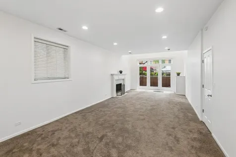 1810 West Armitage Avenue Chicago IL 60622