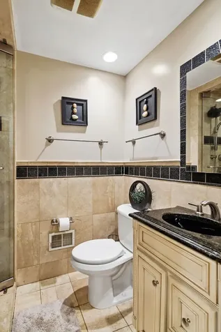 6833 North Concord Lane N Niles IL 60714