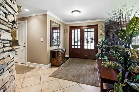 6833 North Concord Lane N Niles IL 60714
