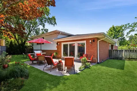 6833 North Concord Lane N Niles IL 60714