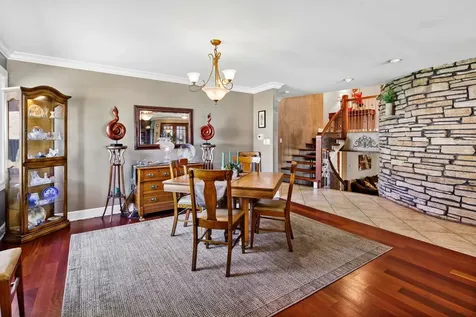 6833 North Concord Lane N Niles IL 60714