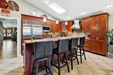 6833 North Concord Lane N Niles IL 60714
