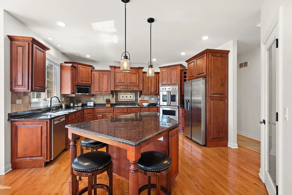 19961 Golden Oak Lane Mokena IL 60448