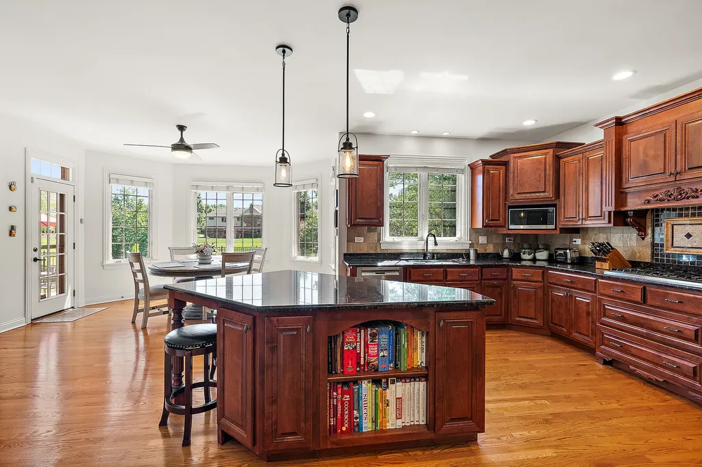 19961 Golden Oak Lane Mokena IL 60448