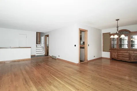 329 Tupelo Avenue Naperville IL 60540